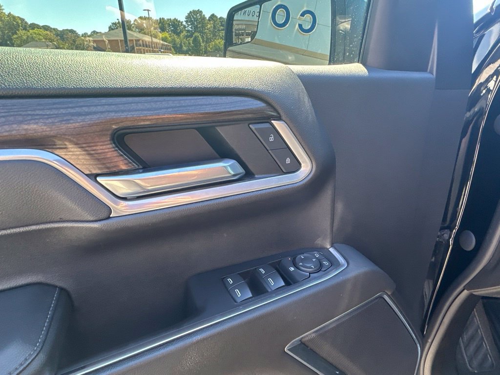 Used 2022 Chevrolet Silverado 1500 LT AWD/4WD image 16