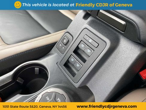 Used 2023 Ford Bronco Wildtrak image 28