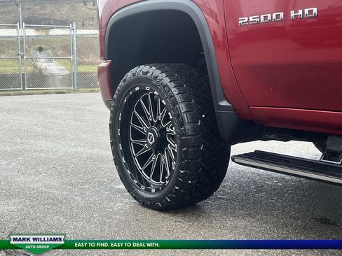 Used 2021 Chevrolet Silverado 2500 High Country w/ Z71 Off-Road Package image 11