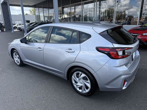 Used 2025 Subaru Impreza 2.0i image 3