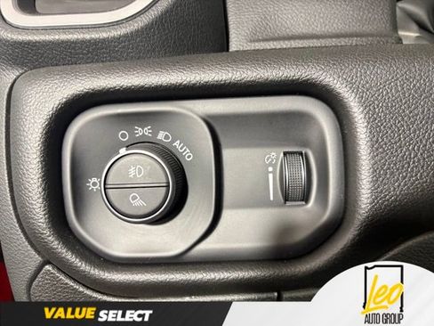 Used 2024 RAM 1500 Big Horn AWD/4WD image 14