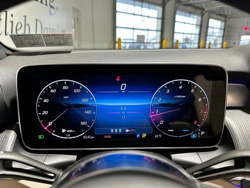 New 2026 Mercedes-Benz GLC 300 4MATIC image 9