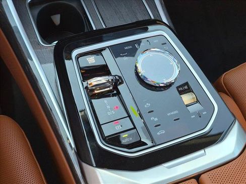 New 2026 BMW 740i xDrive AWD/4WD image 11