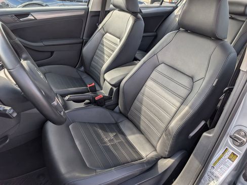 Used 2014 Volkswagen Jetta SEL image 12