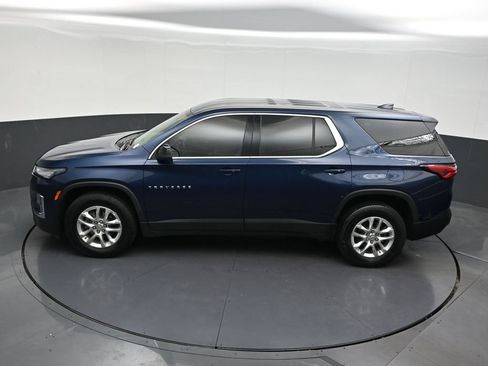 Used 2023 Chevrolet Traverse LS FWD image 17