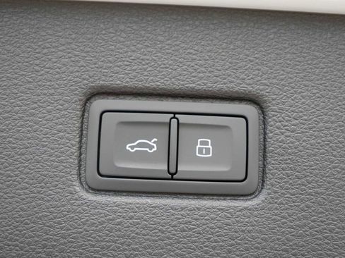 Certified 2025 Audi Q7 Premium Plus w/ Premium Plus Package image 7