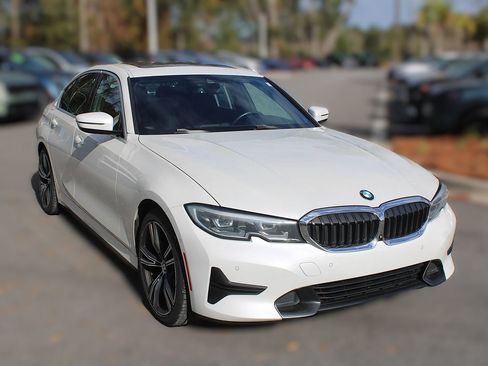 Used 2021 BMW 330i Sedan w/ Premium Package image 15