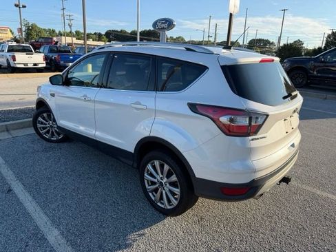 Used 2017 Ford Escape Titanium AWD/4WD image 3