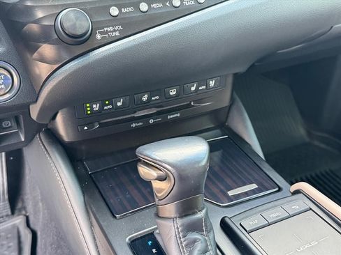 Used 2019 Lexus ES 350 w/ Accessory Package FWD image 23