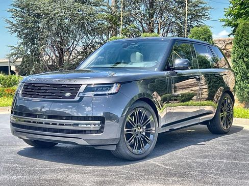 Used 2026 Land Rover Range Rover SE AWD/4WD image 1