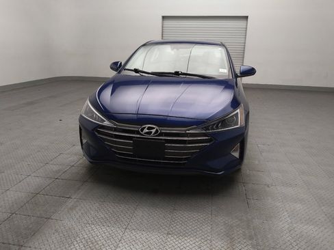 Used 2020 Hyundai Elantra SE FWD image 15