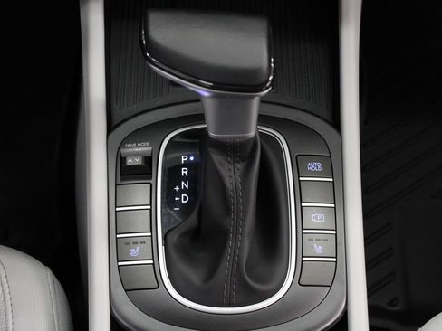 Used 2026 Hyundai Kona SEL Sport FWD image 24
