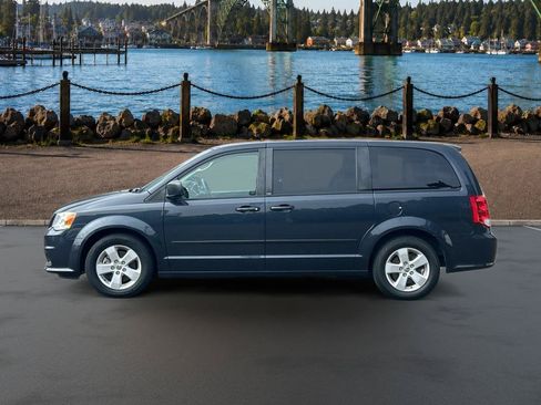 Used 2013 Dodge Grand Caravan SE FWD image 5