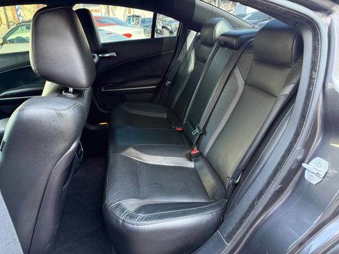 Used 2020 Dodge Charger SXT w/ Leather Interior Group image 31