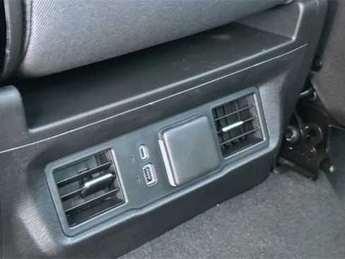 Used 2025 Chevrolet Silverado 1500 LT image 17