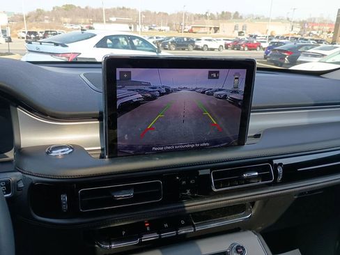 Used 2024 Lincoln Aviator Premiere w/ Premium Package image 23