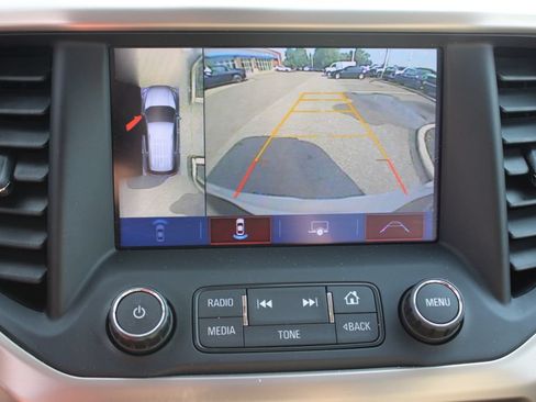 Certified 2018 GMC Acadia Denali w/ Technology Package AWD/4WD image 19