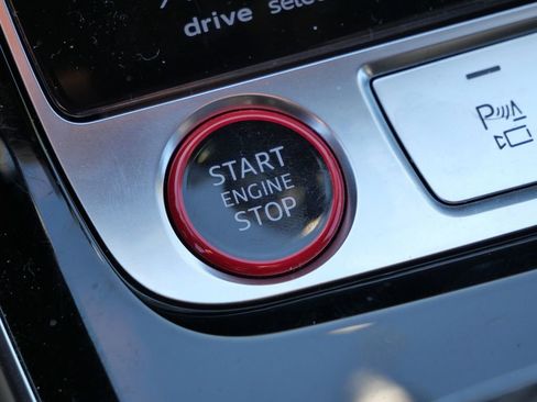 Used 2023 Audi S8 w/ S8 Comfort Plus Package image 46