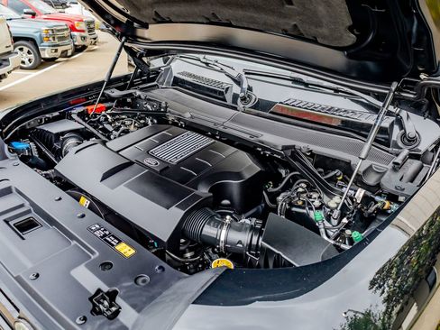 Used 2025 Land Rover Defender 130 V8 image 41