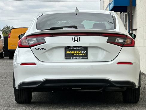 Used 2023 Honda Civic LX image 5