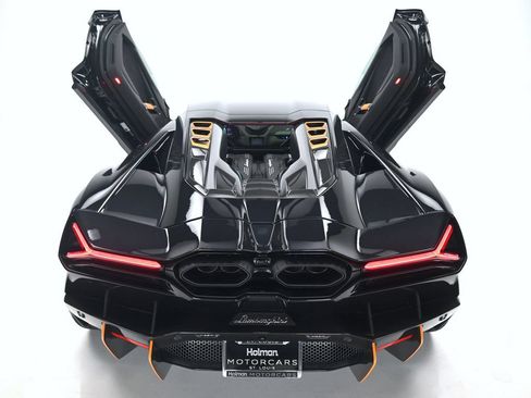 Used 2026 Lamborghini Revuelto AWD/4WD image 29