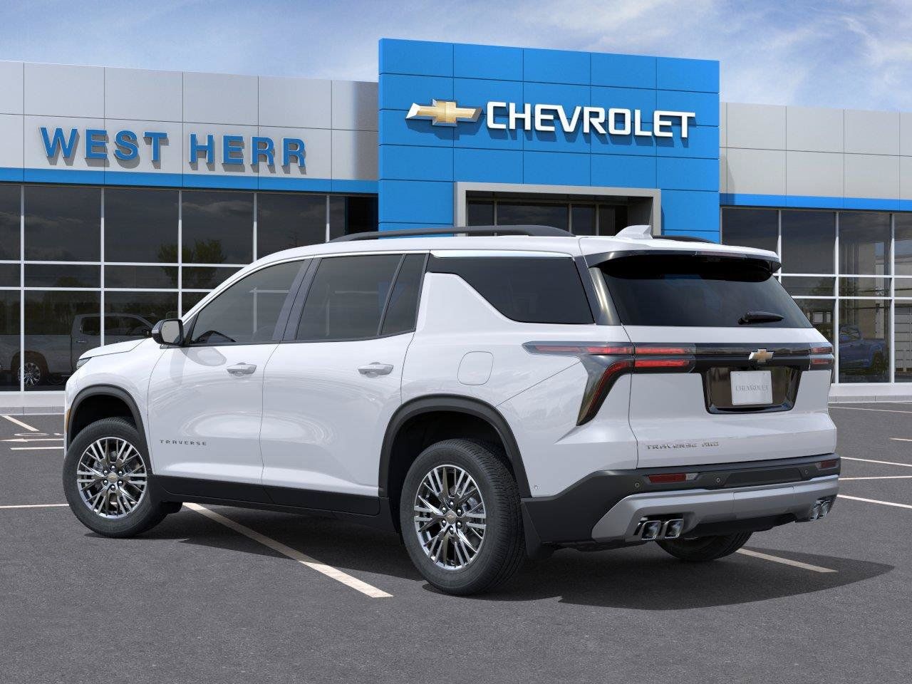 Used 2026 Chevrolet Traverse LT w/ Driver Confidence Package AWD/4WD image 3