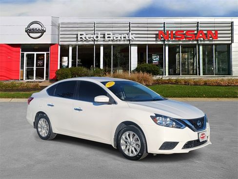Used 2019 Nissan Sentra SV image 5