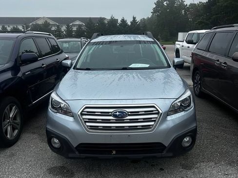 Used 2017 Subaru Outback 2.5i Premium AWD/4WD image 7