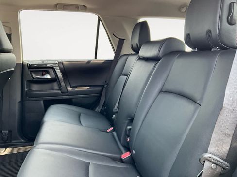 Used 2022 Toyota 4Runner TRD Off-Road Premium w/ Moonroof Package AWD/4WD image 21