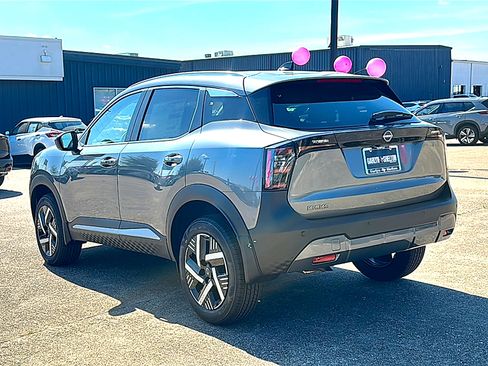 New 2026 Nissan Kicks SV image 6