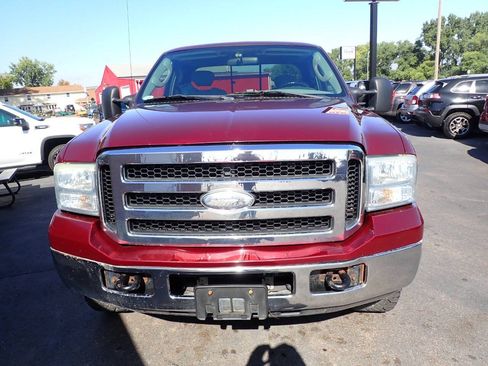 Used 2007 Ford F250 XLT AWD/4WD image 2