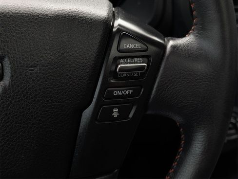 Used 2024 Nissan Titan PRO-4X w/ Pro-4x Convenience Package image 18