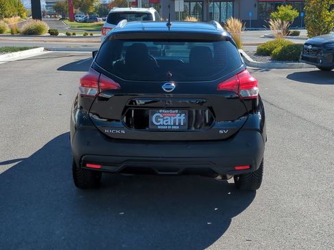 Used 2020 Nissan Kicks SV image 7