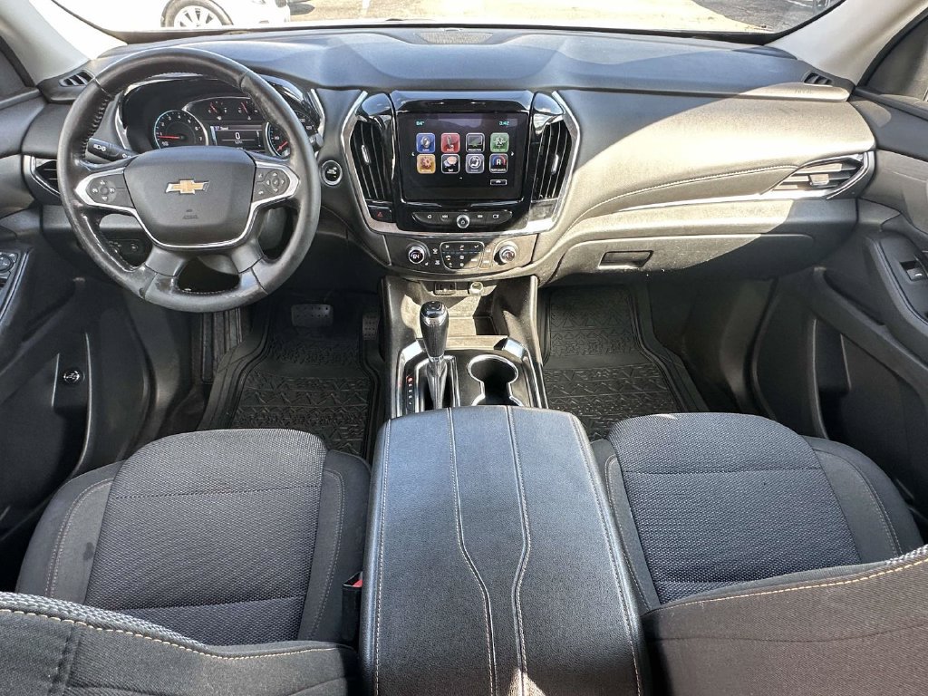 Used 2018 Chevrolet Traverse LT FWD image 14