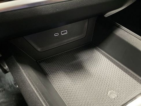 New 2026 Chevrolet Equinox LT w/ Convenience Package II image 27