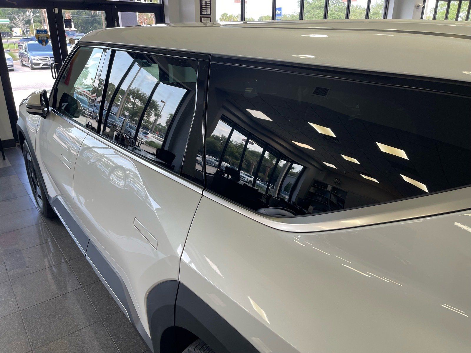 Used 2024 Kia EV9 Light RWD image 14