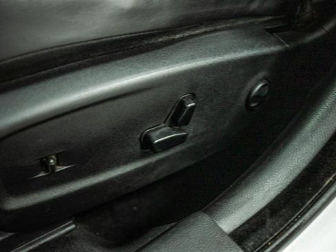 Used 2011 Dodge Charger R/T image 15