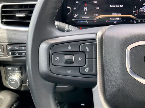 Used 2023 GMC Yukon XL Denali AWD/4WD image 24