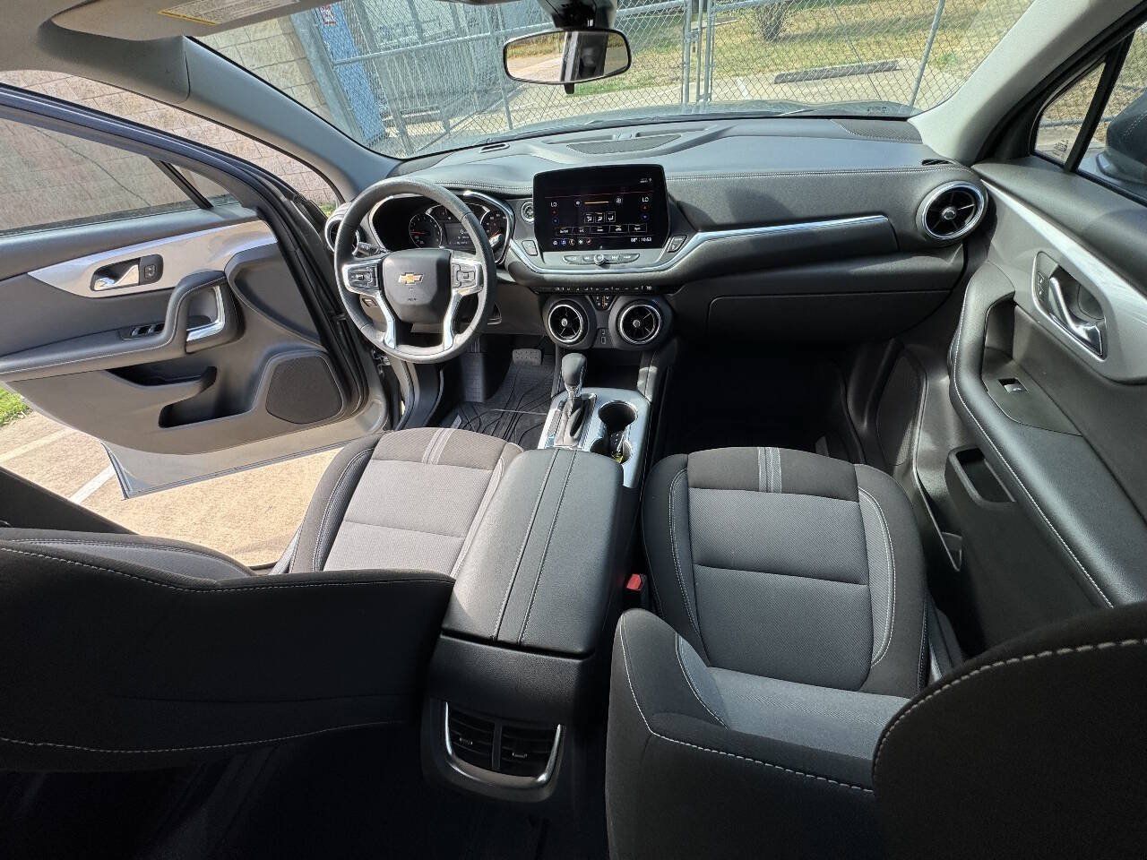 Used 2023 Chevrolet Blazer LT w/ Driver Confidence Package FWD image 35