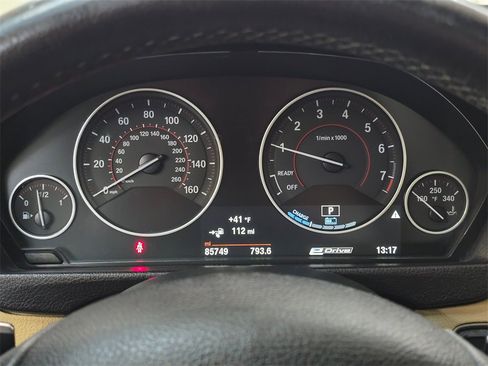 Used 2017 BMW 330e image 25