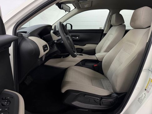 Certified 2023 Honda HR-V LX image 5