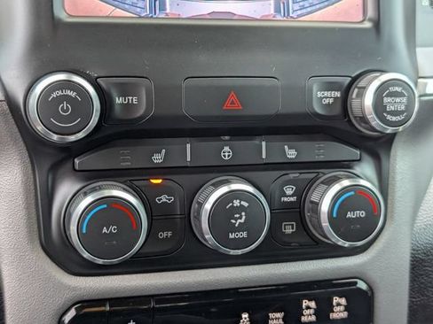 Used 2019 RAM 1500 Big Horn AWD/4WD image 18
