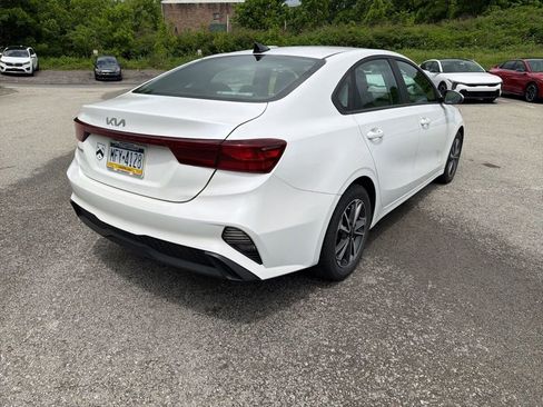 Certified 2023 Kia Forte LXS w/ LXS Technology Package FWD image 7