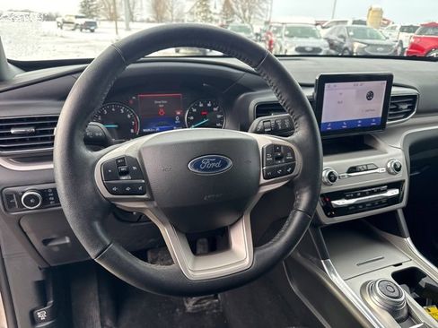 Used 2023 Ford Explorer XLT w/ Equipment Group 202A image 24