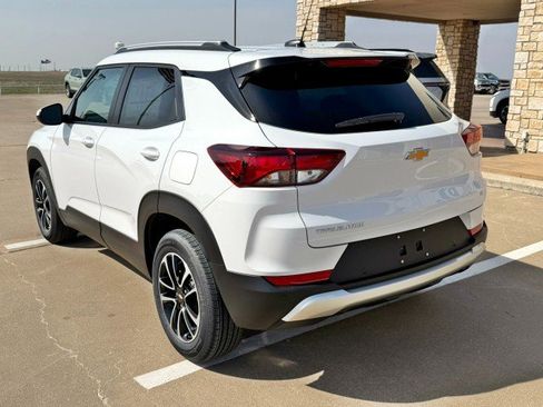 New 2026 Chevrolet TrailBlazer LT image 3