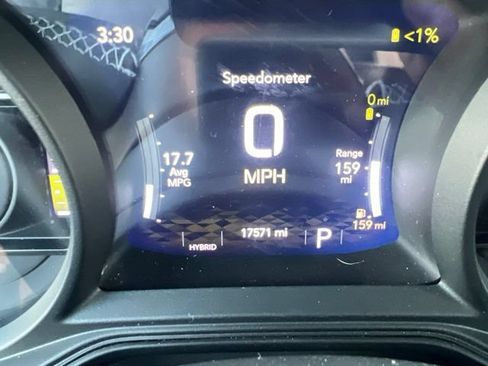 Used 2025 Jeep Wrangler Unlimited Sahara AWD/4WD image 7