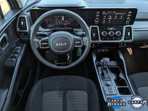 Used 2022 Kia Sorento LX image 22