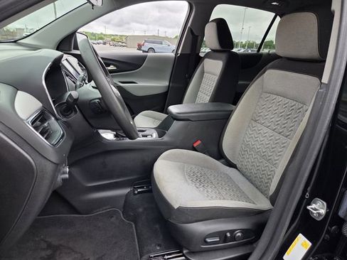 Used 2024 Chevrolet Equinox LS FWD image 9