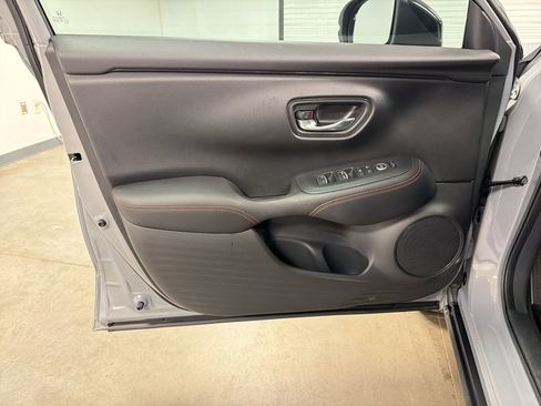 Used 2023 Honda HR-V Sport image 11