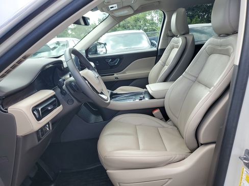 Certified 2024 Lincoln Aviator Reserve image 13